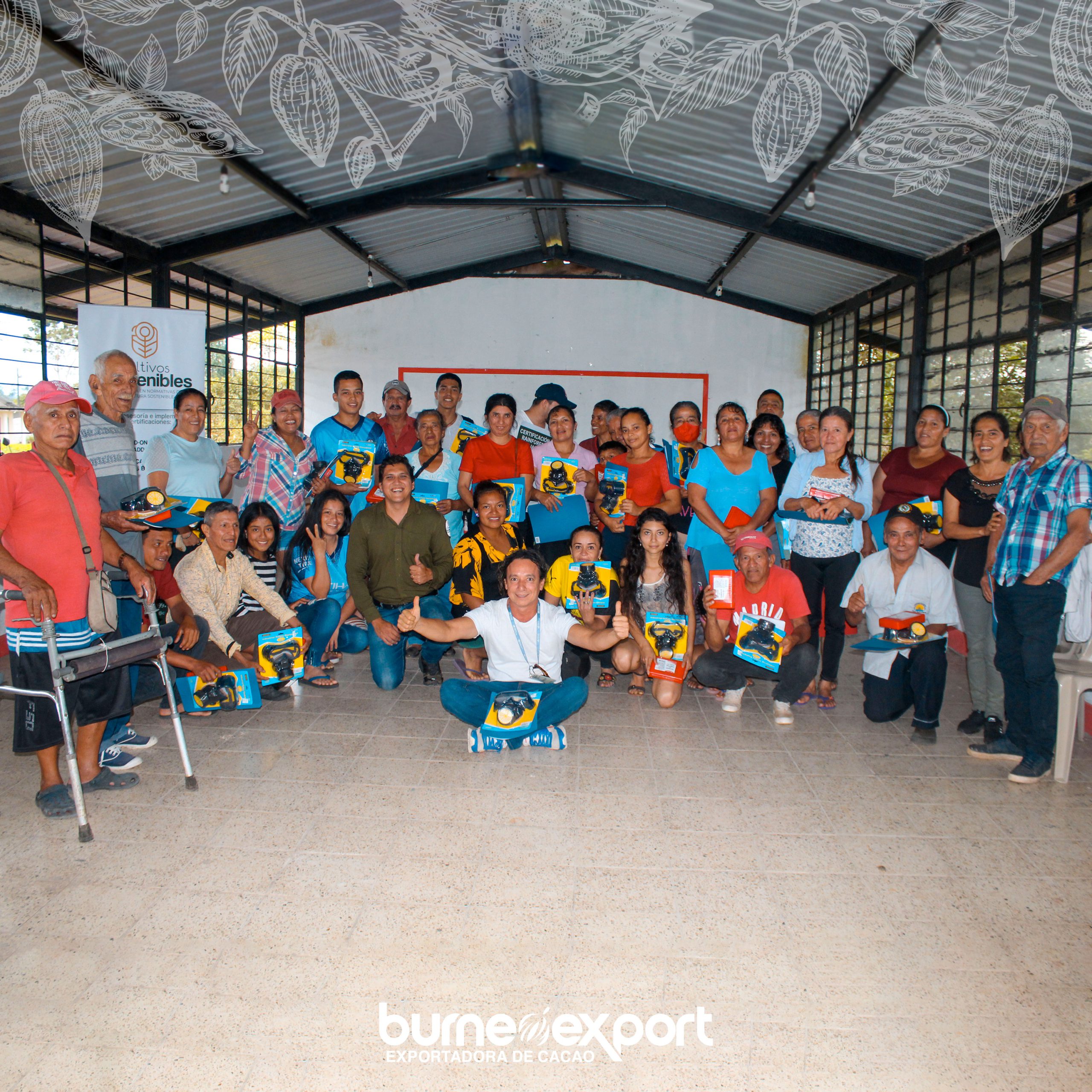 Entrega de equipos de proyección personal e Insumos agrícolas.